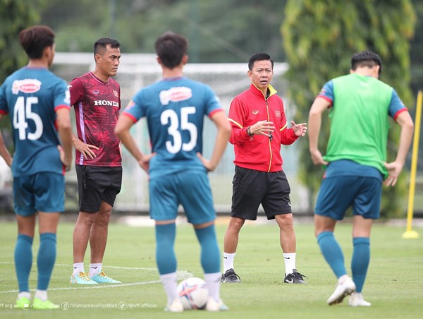 HLV Hoàng Anh Tuấn nói gì trước ngày lên đường dự Asiad 19?