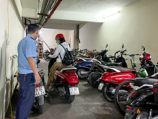 Hạ tầng cho xe điện cá nhân: Nỗi lo mới của Hà Nội