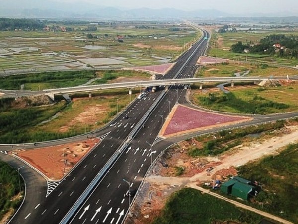 Đẩy nhanh tiến độ khởi công dự án đường cao tốc Dầu Giây - Liên Khương