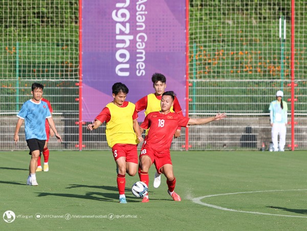 HLV Hoàng Anh Tuấn nói gì trước trận đấu ra quân tại ASIAD 19?