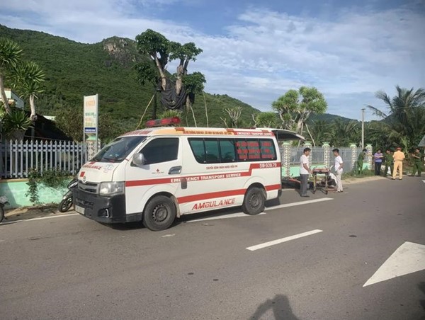 Tai nạn giao thông mới nhất hôm nay (27/9/2023): Tông vào tường nhà dân, nam thanh niên đi xe máy tử vong