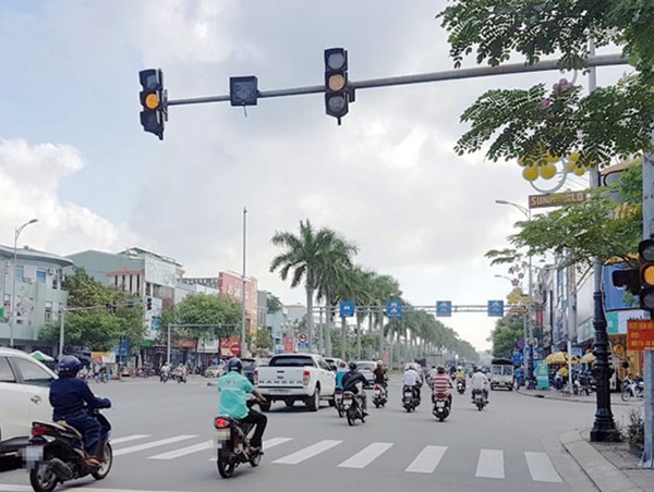 Đề xuất lắp thêm đèn tín hiệu trên tuyến đường QL51 đoạn qua địa bàn huyện Long Thành