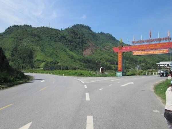 Đề nghị nâng cấp, mở rộng tuyến đường lên cửa khẩu Tây Giang, Quảng Nam
