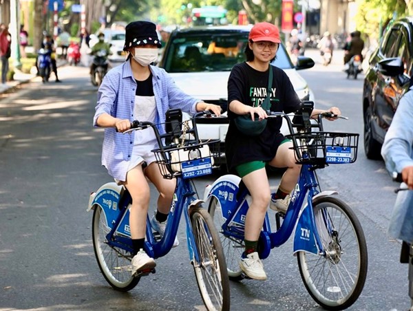 Vận tải hành khách công cộng phục hồi và tăng trưởng mạnh mẽ