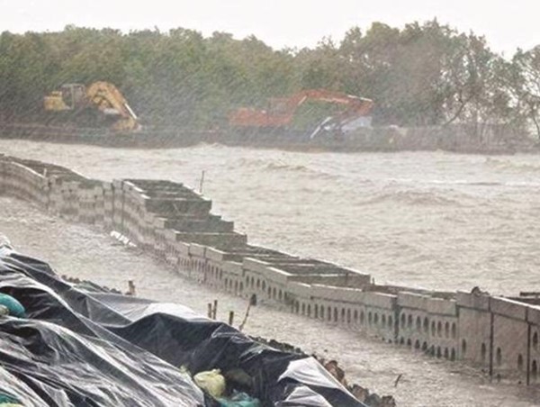 Bổ sung vốn cho các tỉnh vùng đồng bằng sông Cửu Long phòng, chống sạt lở bờ sông, bờ biển