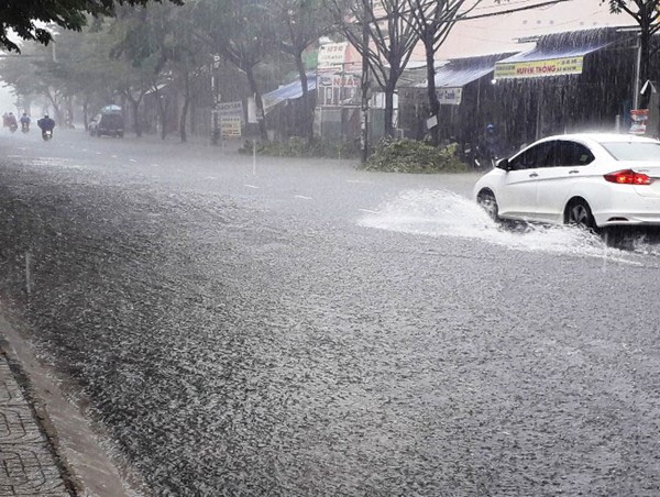 Thời tiết ngày 16/10: Mưa lớn ở khu vực từ Nam Hà Tĩnh đến Bình Định