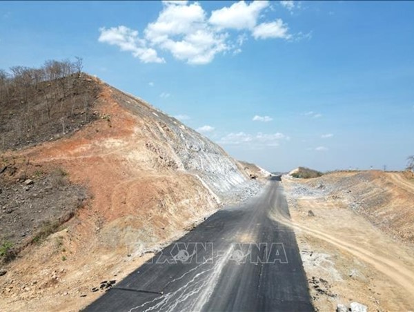 Đảm bảo an toàn khu vực khai thác đất bồi nền phục vụ cho dự án cao tốc Vĩnh Hảo - Phan Thiết