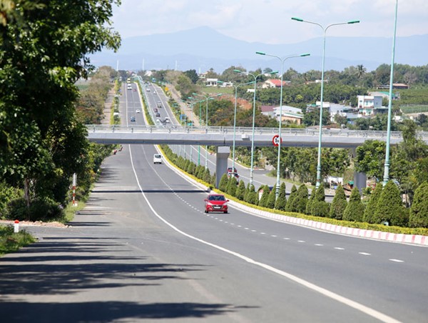 Đầu tư xây dựng tuyến cao tốc Tân Phú - Bảo Lộc theo phương thức PPP