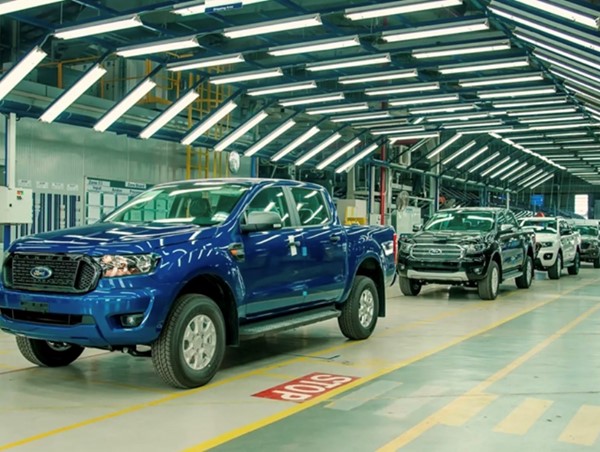 Lệ phí đăng ký, cấp biển số xe bán tải tăng từ 500.000 lên 20 triệu đồng ở 2 thành phố