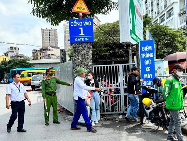 Mạnh tay dẹp “cò trong, cò ngoài” bến xe