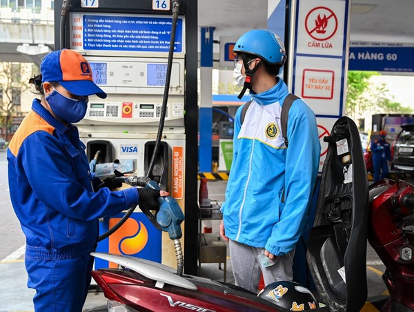 Giá xăng, dầu tăng giảm trái chiều trong phiên điều chỉnh đầu tháng 11