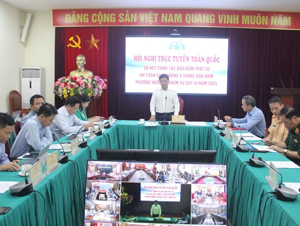 Thay 7 Ủy viên Ủy ban An toàn giao thông Quốc gia