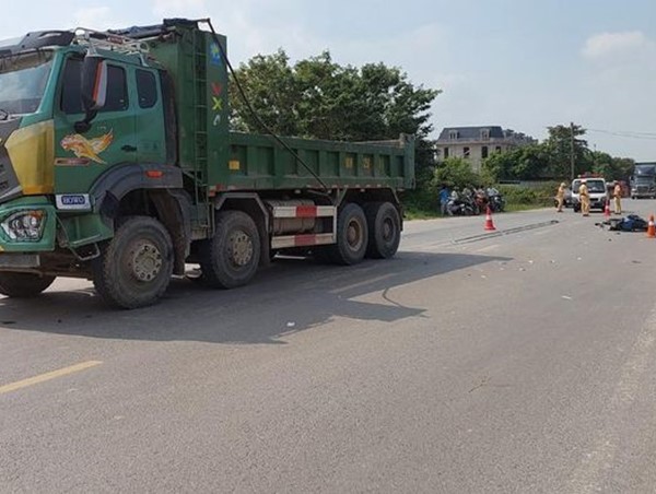 Tai nạn giao thông mới nhất hôm nay (9/11/2023): Tạm giữ tài xế ô tô tải gây tai nạn rồi bỏ chạy 