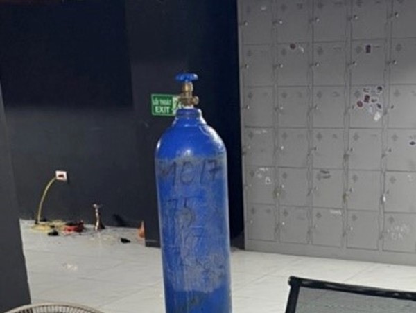 Xử phạt cơ sở kinh doanh khí “bóng cười” qua tin báo facebook