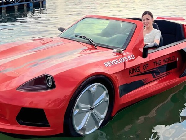 Thực hư câu chuyện “siêu xe” lướt trên Vịnh Hạ Long