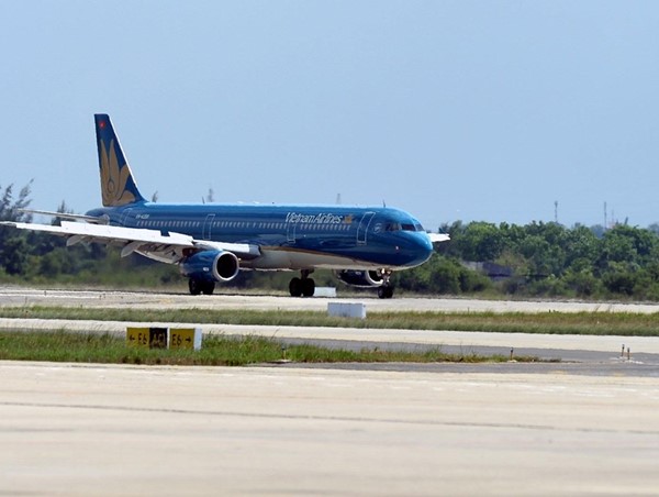  Triển khai các thủ tục lập dự án đầu tư, sửa chữa 2 đường cất hạ cánh sân bay Vinh, Liên Khương