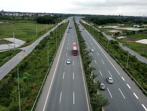 Thu phí cao tốc: Đảm bảo cân đối lợi ích của người dân và nhà nước