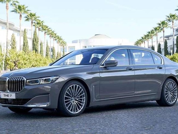 Cập nhật bảng giá xe hãng BMW tháng 11/2023