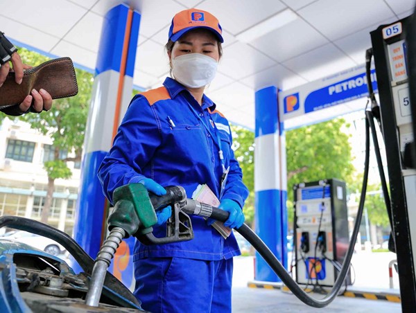 Giá xăng dầu đồng loạt giảm từ chiều 7/12