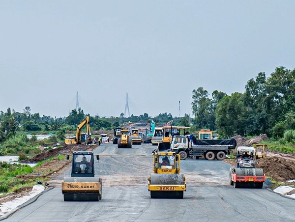 Điều chỉnh chủ trương đầu tư xây dựng đường bộ cao tốc Cao Lãnh - An Hữu