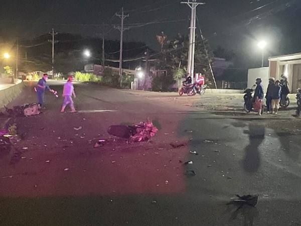 Tai nạn giao thông mới nhất hôm nay (27/12/2023): Hai xe máy đấu đầu, 2 người tử vong