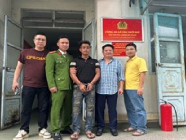 Công an phường Xuân La bắt giữ đối tượng trốn truy nã trong TP Hồ Chí Minh