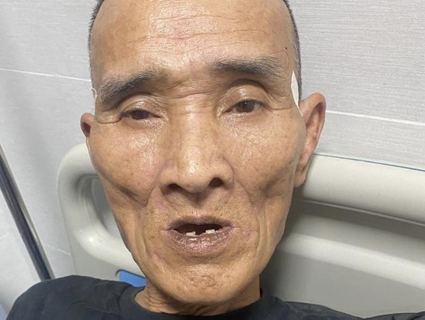 Vận động đối tượng truy nã ra đầu thú