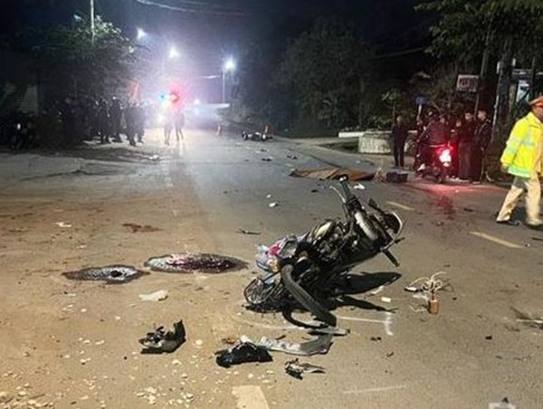 Tai nạn giao thông mới nhất hôm nay (8/1/2024): Hai xe máy đâm nhau khiến 2 người tử vong