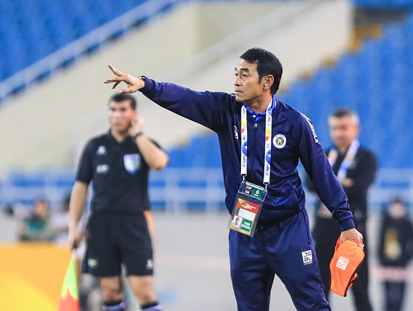 Hà Nội FC "thay tướng", chọn HLV là người Nhật Bản