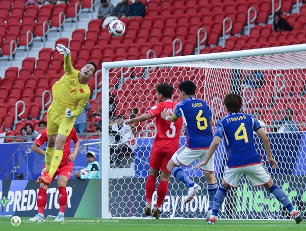 Đội tuyển Việt Nam gây ấn tượng mạnh trong gặp ra quân gặp Nhật Bản