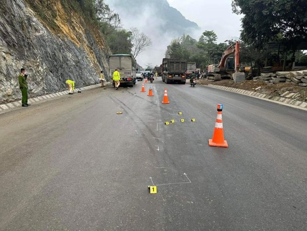 Tai nạn giao thông mới nhất hôm nay (16/1/2024): Hai vụ tai nạn trên QL6, 2 người tử vong