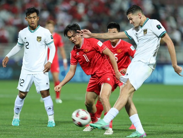 Đội tuyển Việt Nam thua Indonesia 0-1 trong trận đấu then chốt