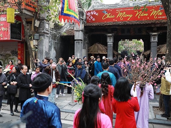 Hà Nội đón 2,11 triệu lượt khách du lịch trong tháng 1/2024