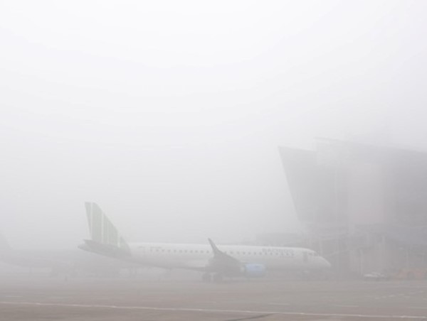 Tăng cường phối hợp điều hành hoạt động hàng không trong điều kiện thời tiết sương mù