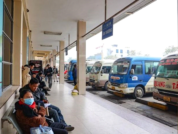 Hà Nội yêu cầu xử lý nghiêm tình trạng “xe dù, bến cóc”, tăng giá vé dịp Tết
