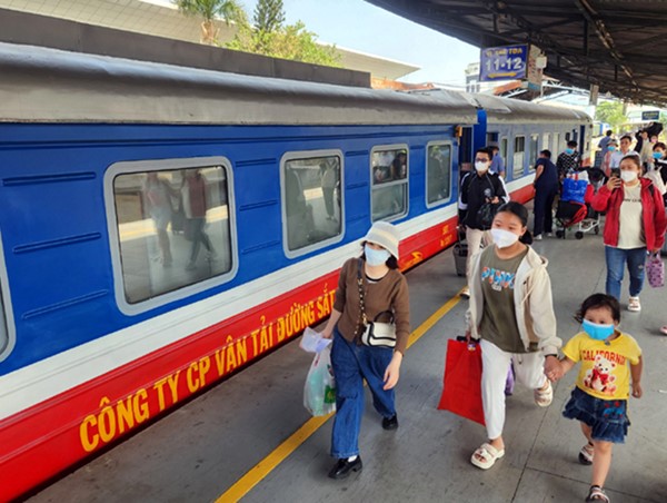 Tổng Công ty Đường sắt áp dụng nhiều chương trình khuyến mãi giảm giá vé sau Tết Giáp Thìn