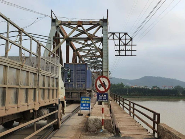 Bộ GTVT phản hồi về đề nghị đầu tư xây dựng cầu Cẩm Lý