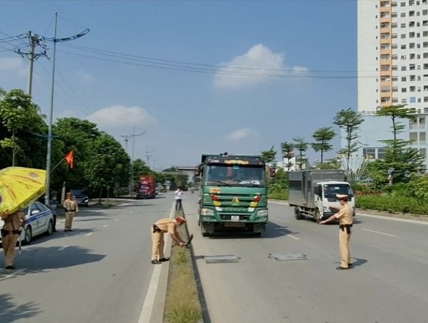 Xử phạt gần 5 nghìn trường hợp xe quá khổ quá tải