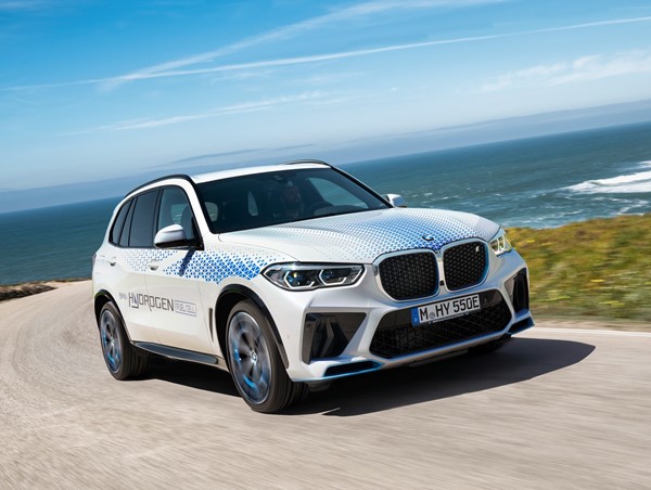 BMW “trình làng” xe điện chạy bằng nhiên liệu hydro