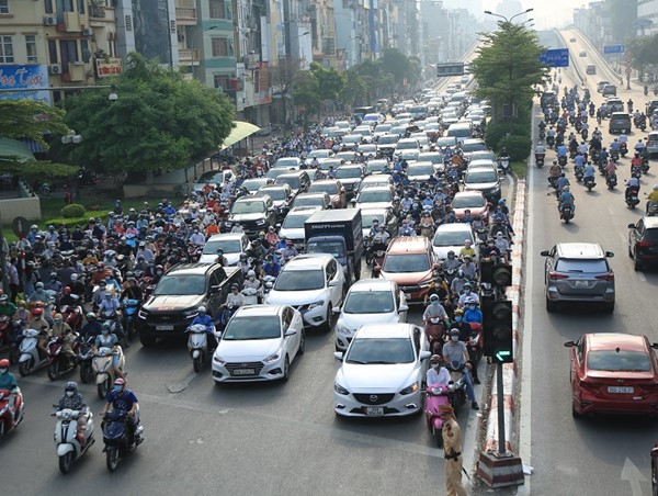 Cần đơn giản hóa việc kiểm tra khí thải xe máy