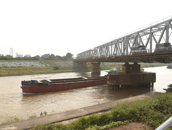 Cầu Đuống hơn 100 tuổi có nên thay mới?