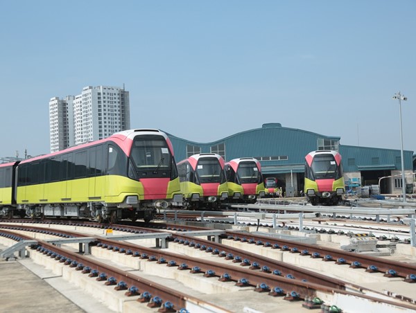 Cận cảnh 10 đoàn tàu đường sắt đô thị tuyến Nhổn - Ga Hà Nội