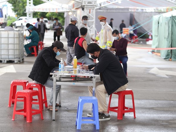 Hà Nội: 22 chốt cửa ngõ vẫn duy trì