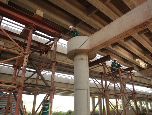 Cầu thép bắc qua Hồ Linh Đàm dự kiến hoàn thành cuối năm 2021