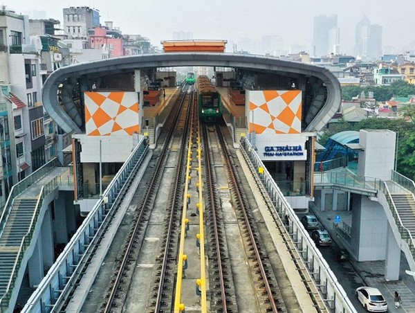 Xây dựng đường sắt đô thị: Cần đầu tư lớn về chiến lược và chính sách