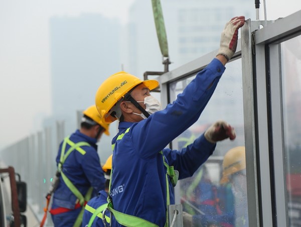 ​  Hà Nội: 4.500 tấm chống ồn được lắp trên đường Vành đai 3