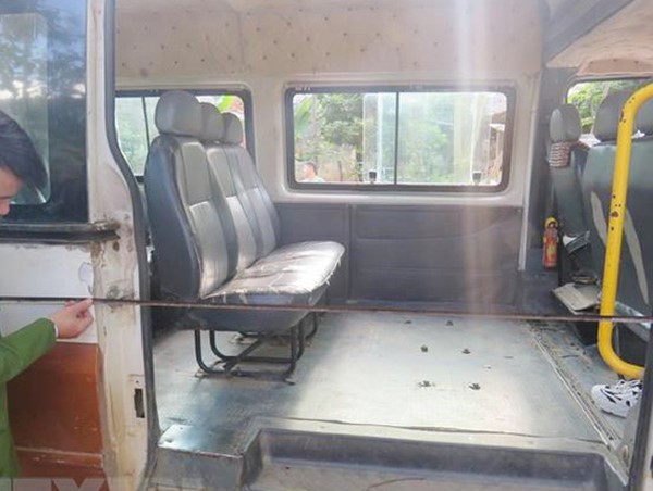 Khởi tố vụ xe ô tô rơi cửa làm một học sinh tử vong