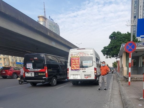 Dịch bệnh Covid -19 vẫn phức tạp: Nhiều nguy cơ từ buông lỏng vi phạm xe khách trá hình