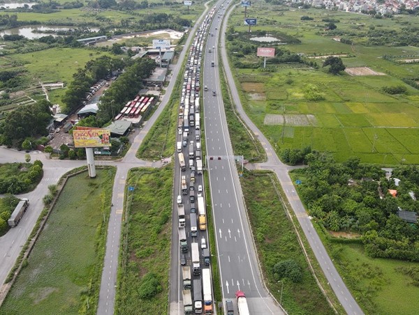 Khẩn trương hoàn thành nâng cấp, bảo trì các tuyến giao thông trọng điểm