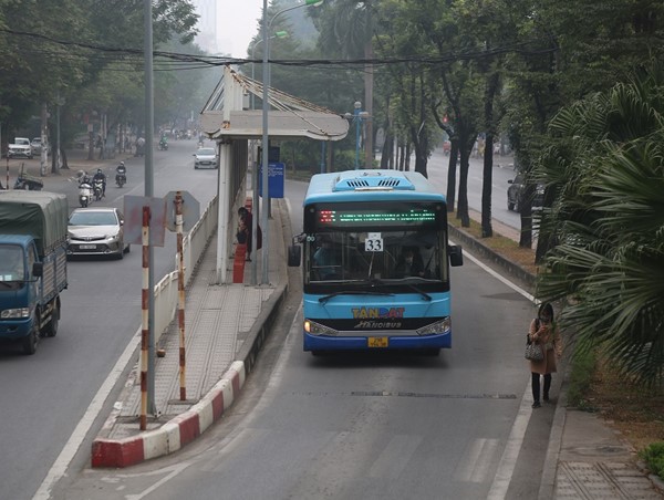 Người dân góp ý: Chất lượng xe buýt cần hoàn thiện hơn